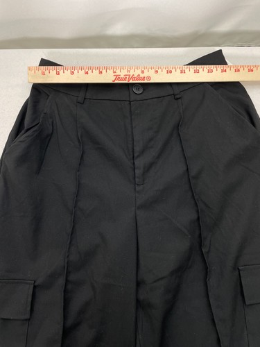 Forever21 Wallet Chain Cargo Trouser Black Pants Women's LARGE NWT - Picture 11 of 13