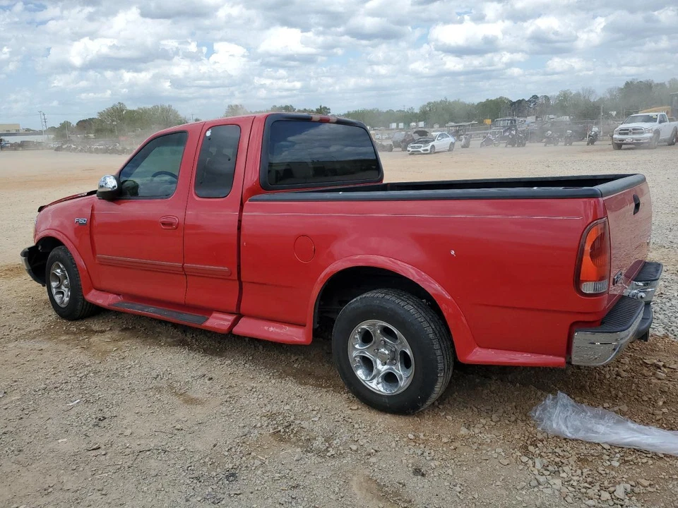 Used Rear Axle Assembly Rear fits: 1999 Ford F150 PICKUP 8.8`` ring gear 3.55 ra - Image 4 of 4