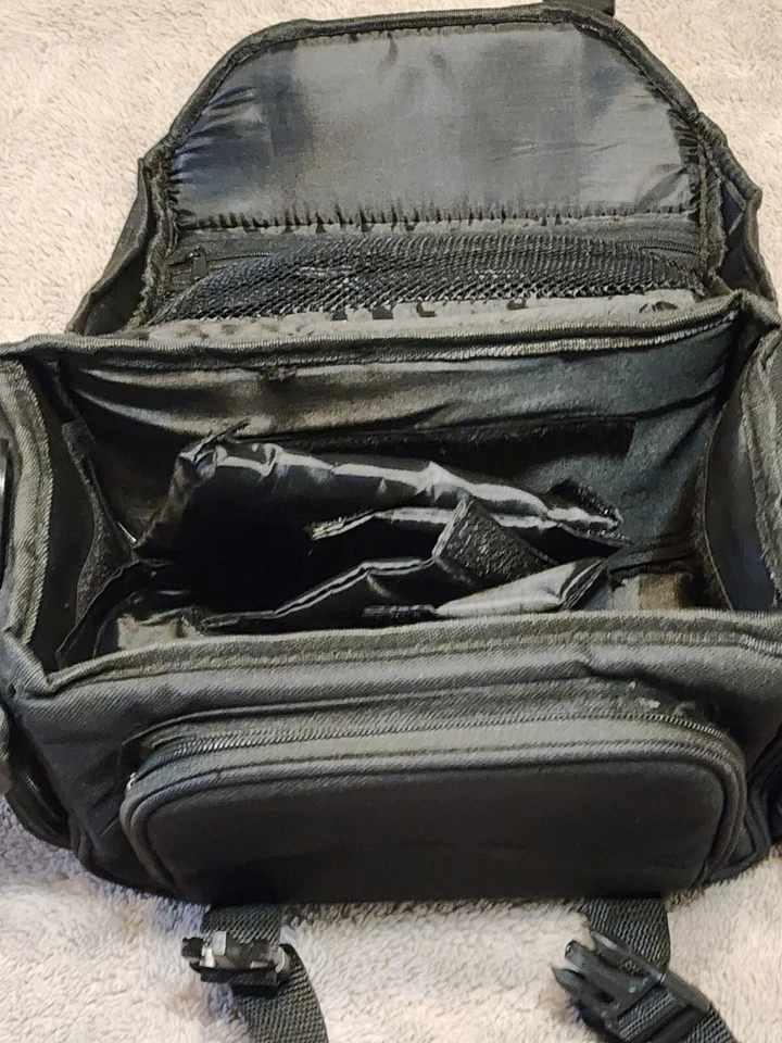 Bolsa para cámara Focus Deluxe SLR negra de carcasa blanda Foto 3 de 4