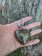 Vintage Heart Necklace Big Heart Necklace Gift for Girlfriend Pretty Heart