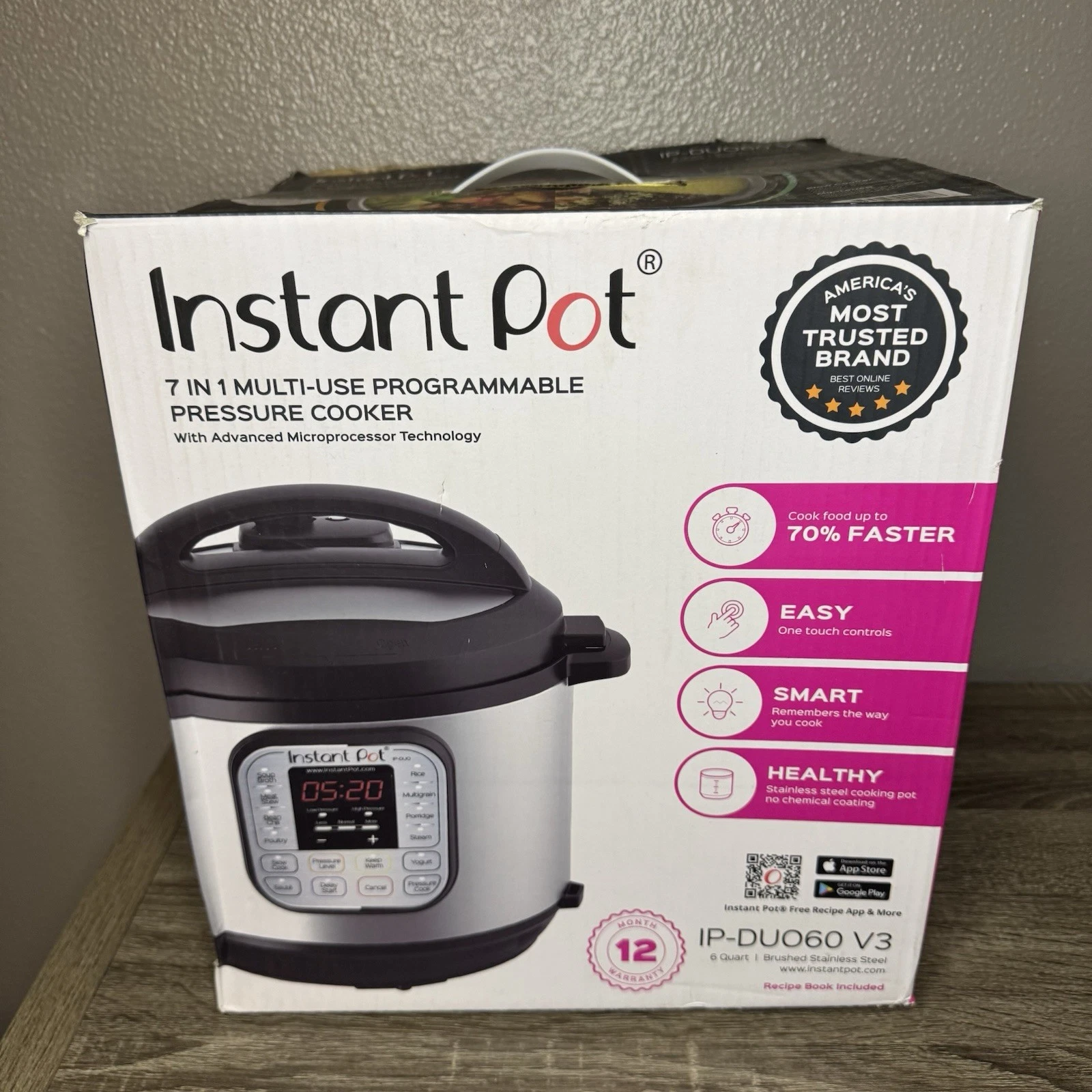 Instant Pot Pressure Cooker IP-DUO60 V3 7-in-1 Programmable 6 QT Cooker Clean