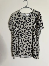 LuLaRoe Olive Tulip Sleeve Top