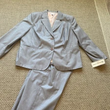 Travis Ayers Womens 22W Gray Fully Lined 2  Piece Jacket & Pants Suit NWT