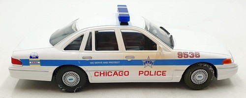 Code 3 Collectibles 1/24 scale Diecast 2724L Ford Crown Victoria Chicago Police - Picture 5 of 5