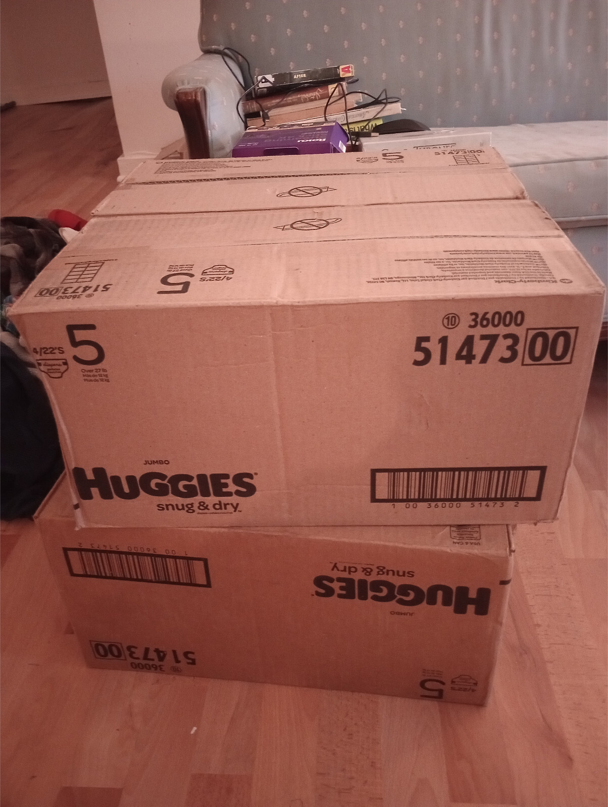 Huggies Snug & Dry Baby Diapers Size 5, Over 27 lb/ 12 kg. 88 Count