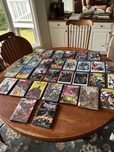 Lot Of 31 Dc Comics