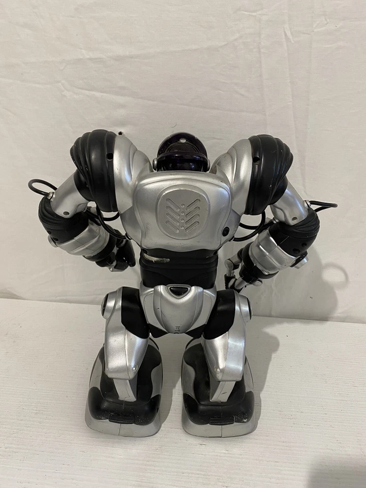 Robosapiens Nero E Grigio Senza Telecomndo - Immagine 4 di 4