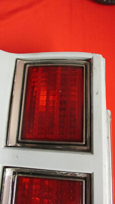 1980-1985 CHEVROLET CAPRICE TAIL LIGHT ASSEMBLY WITH TAIL PANEL
