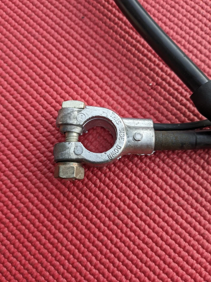 Cable de batería negativo Oldsmobile Cutlass 442 BB 1971 NUEVO DE STOCK. GM # 8907370. (Tarde) Foto 4 de 4