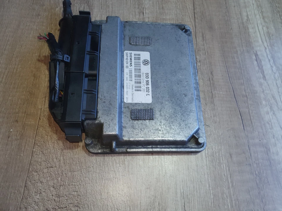 Centralina motore VW Polo 9N 1.2 benzina 40 kW centralina Siemens 03D906032C - Immagine 3 di 4