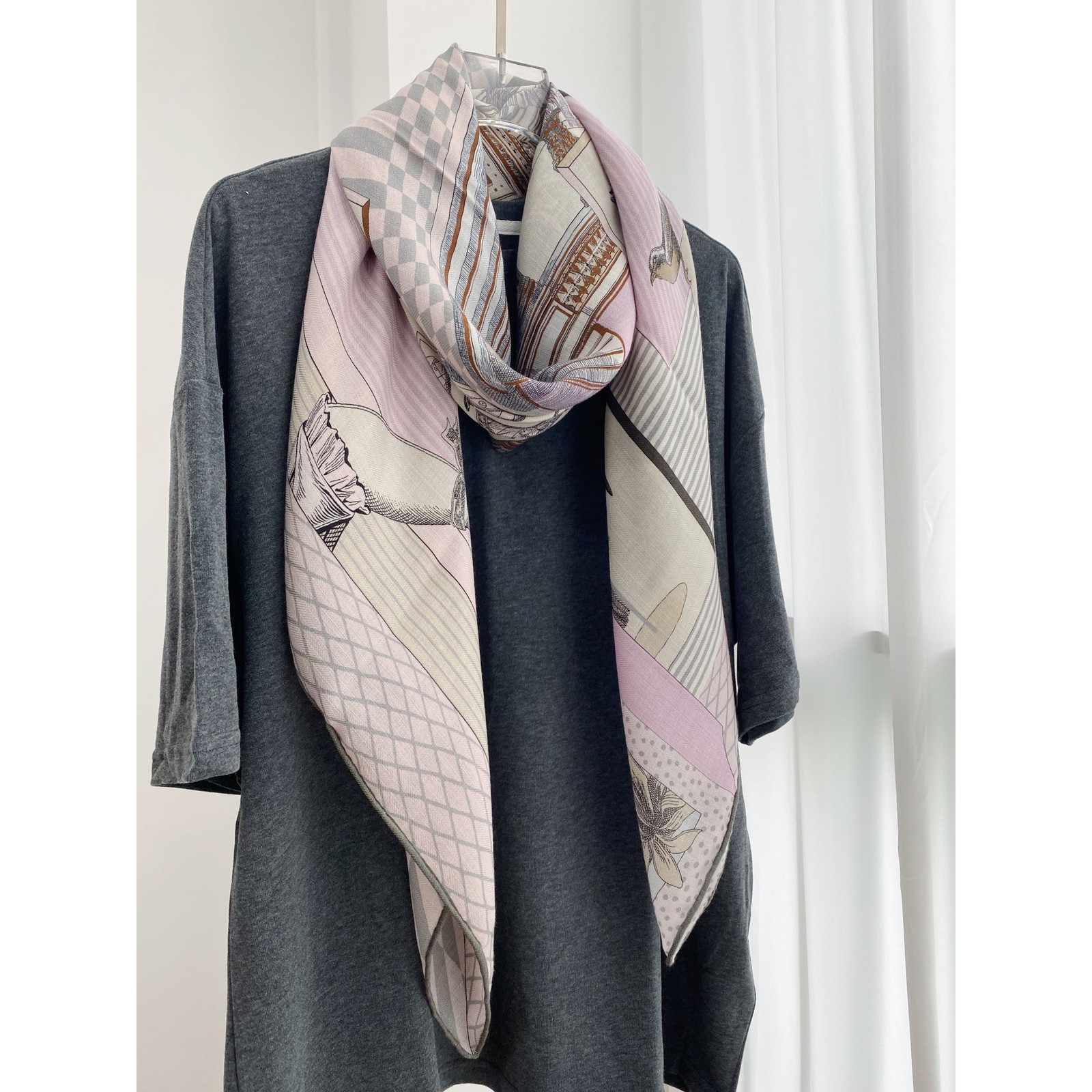 New High Luxury! 30% Silk & 70% Wool Hand Rolled Edges Wrap Scarf Shawl 53