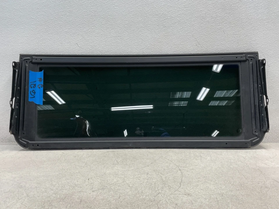 15-18 BMW X5 M F85 Rear Overhead Panoramic Sunroof Roof Window Glass 1621 OEM - Image 4 of 4