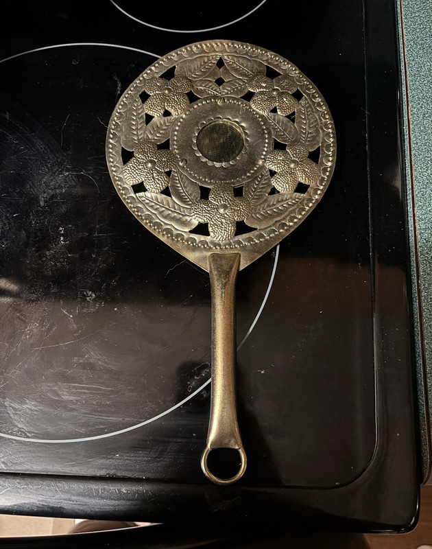 Round Silver Metal Handled Trivet Hot Plate w/ Pierced Floral Design