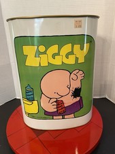 VTG 1970s Ziggy Double Sided Tin Trash Can Book Storage Tom Wilson USA Comic VGV