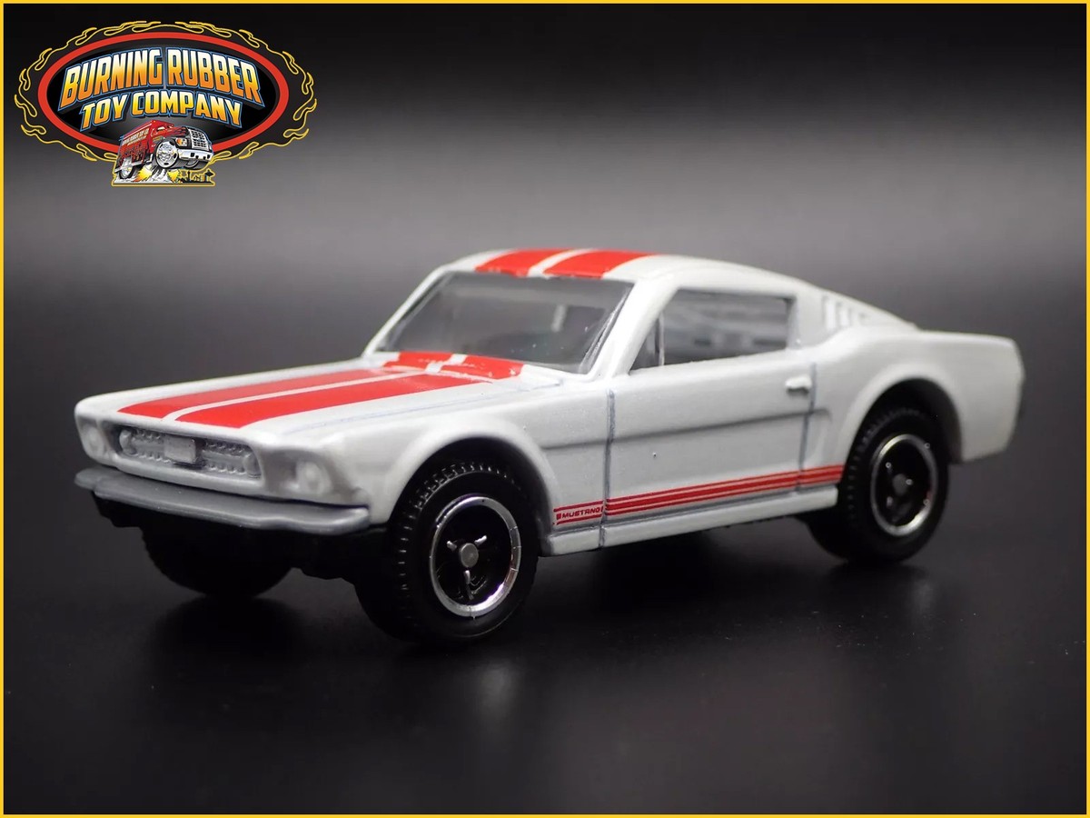 Kiddie Car 1965y FORD MUSTANG マスタング　＃56 1965 Ford Mustang Fastback #56 Cream Auto Daredevils