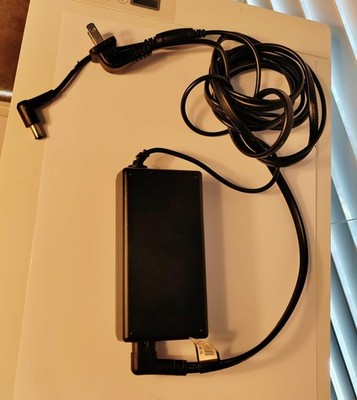 Samsung  A6619_FSM  AC DC Adapter Power Supply - 19V 3.474 A 66W OEM GENUINE