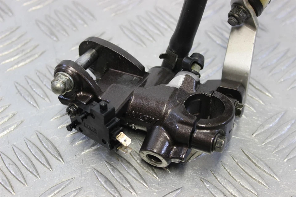 Cilindro maestro de freno delantero Fireblade 2006 2007 B146 Honda CBR 1000 RR Foto 3 de 4