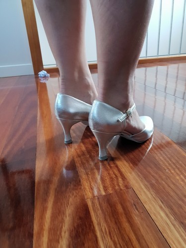 Ladies DANCE STEPS by EQUITY dance Shoes SILVER METALLIC LEATHER SOLE SIZE 5.5UK - Picture 4 of 12