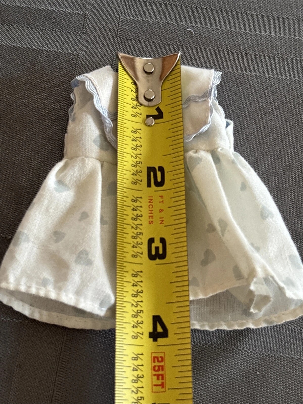 VETEMENTS Vestito bambola Oscar bianco con cuori blu con colletto miniatura