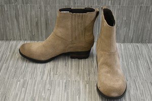 sorel lolla chelsea boot