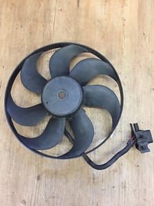 VW Polo 9N Lüfterrad Lüftermotor Kühler Elektrolüfter