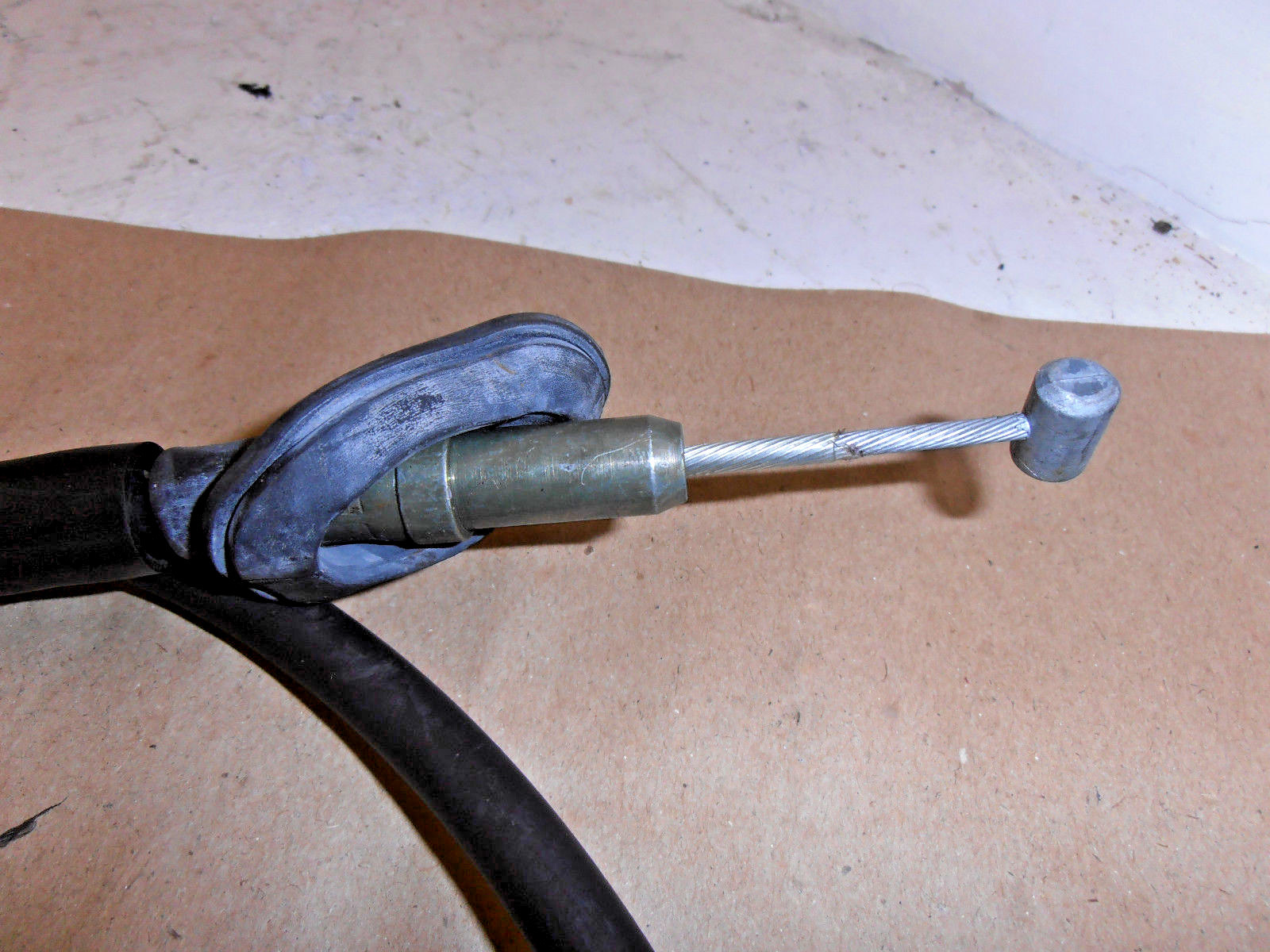 Genuine Rover 200, 25, MG ZR, Handbrake Cable Right Hand Rear Drum