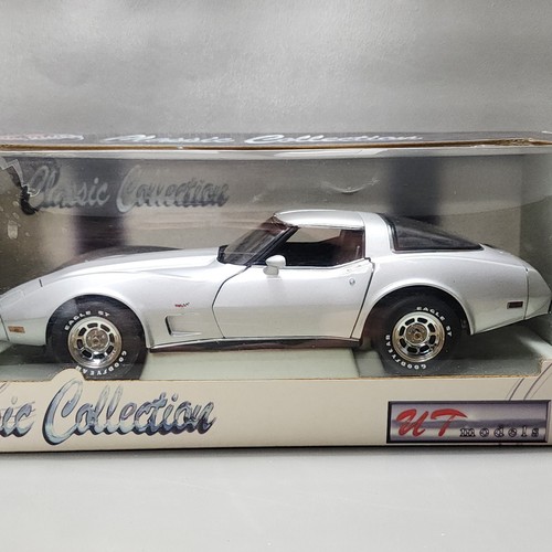 UT Models 1978 Corvette 25th Silver Anniversary Edition UT0597 1:18 Diecast - Picture 2 of 12