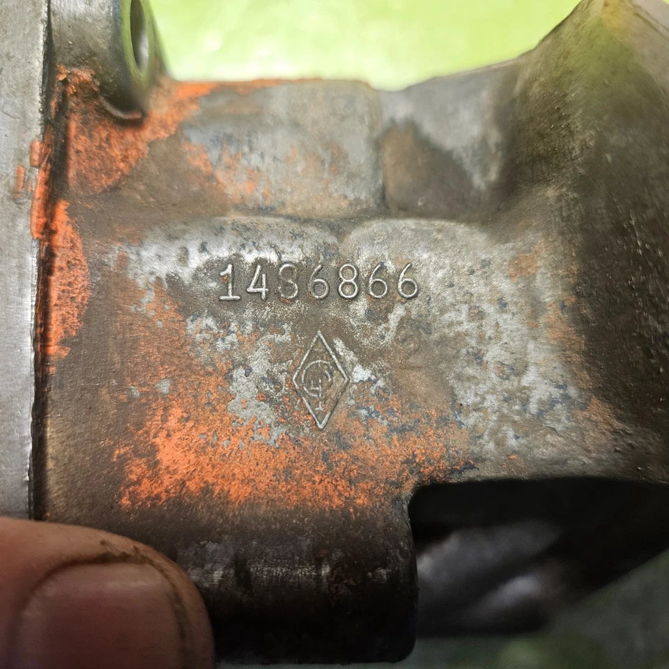 OEM 1968-76 Cadillac Deville 472/500 Motor Bomba de aceite Carcasa Filtro de aceite Adaptador Foto 2 de 4