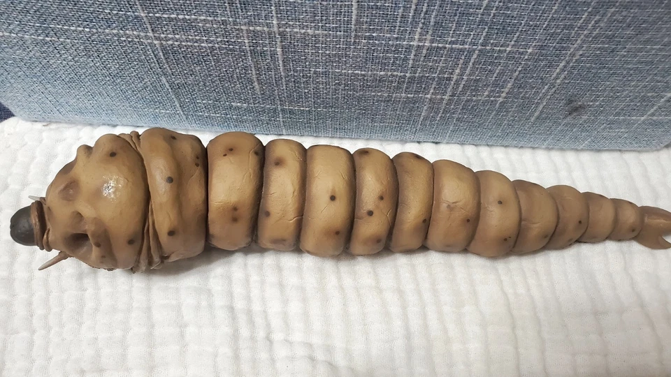 Boneco X-plus Mothra. 1961 - Imagem 2 de 4