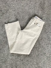 Women s ZARA Jeans High Rise Straight Leg Distressed Hem White/ Cream Size 4 NWT