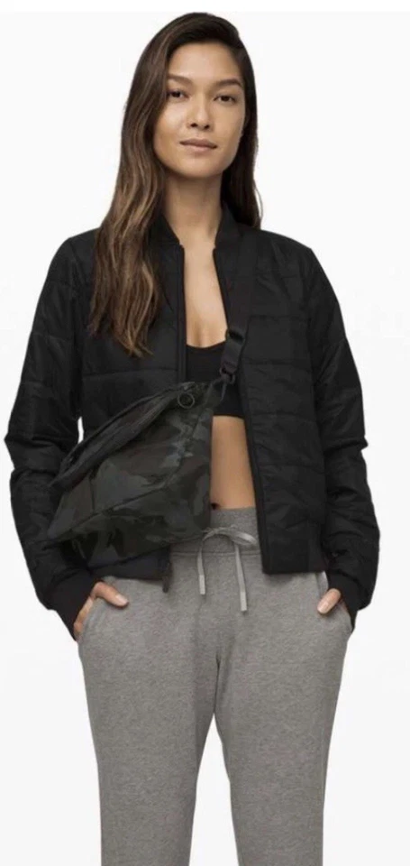 Lululemon All Night Festival Bag *5L Jacquard Camo Obsidian/Black - Image 2 of 4