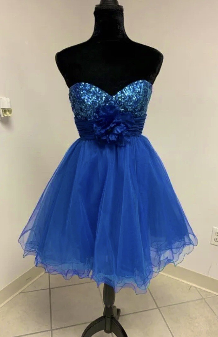 Size 4 Royal Blue Prom Homecoming Dance Bridesmai… - image 1