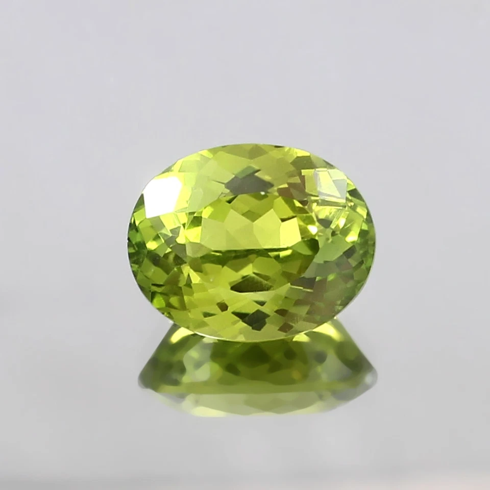 Natürlich Makellos Ceylon Grün Peridot Saphir Lose Oval Schliff Edelstein 3.90 - Bild 2 von 4