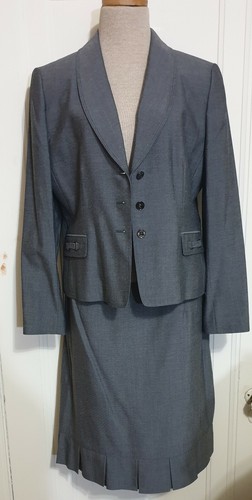 Tahari Gray 2 Piece Skirt Suit Blazer Set Button Front Shoulder Pads Lined 10P - Picture 3 of 8