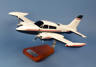 Cessna 310 Blue Canoe Twin Engine Plane Desk Top Display 1/24 Model PS Airplane