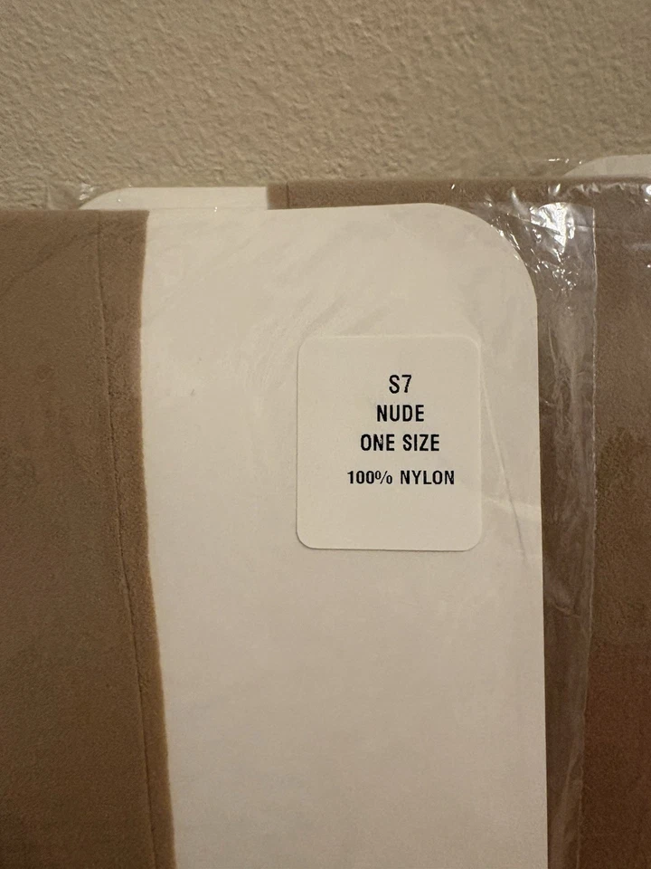 Lote de 4 Pares de Meia-calça Vintage Garantida Nacional S7 Nude Tamanho Único 100% Nylon NOVO - Imagem 4 de 4