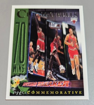 Michael Jordan #72 Topps Commemorative Bulls 1995-96 Topps NBA Near Mint Vintage