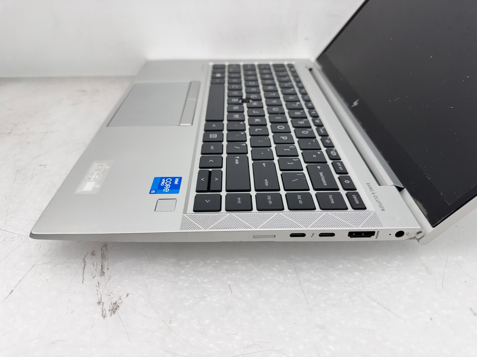 HP Latitude EliteBook 840 G8, 14-Inch Laptop, with i5-1145G7, 256 GB SSD (Solid State Drive), Windows 11 Home