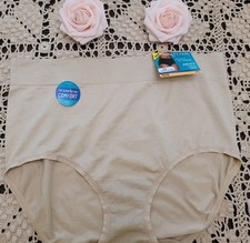 Vanity Fair 7/L Seamless Comfort No Pinch No Show Beige Brief 13.50 nwt 13218