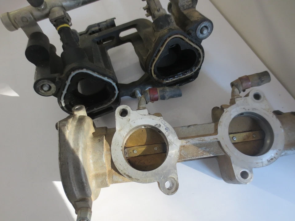 Corpo do acelerador de injeção de combustível 2011 Polaris Sportsman 850 XP usado OEM - Imagem 3 de 3