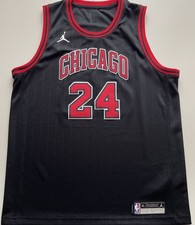 Nike - Jordan Chicago Bulls NBA Trikot XL - Top Zustand! No. 24 - Markkanen