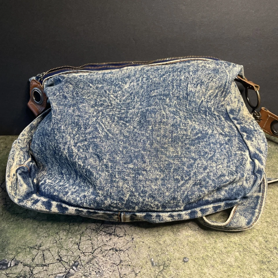 Vintage Acid Wash Denim Shoulder Bag • 80s 90s Retro Crossbody Purse • SHANE - Image 4 of 4