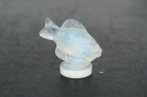 6 Antique French Sabino Opalescant Glass Figurines Butterfly Elephant Sparrows - Picture 6 of 12