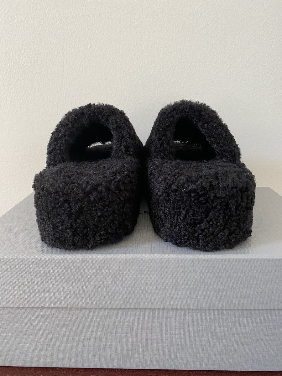 Balenciaga Women's Furry Platform Sandals Black/White Sz 7 Balenciaga Women's Furry Platform Sandals Black/White Sz 7
