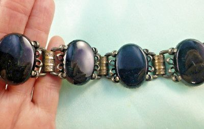 Vintage 50's Jet Black Glass Oval Links Bracelet Etched Brass Links Bookchain 