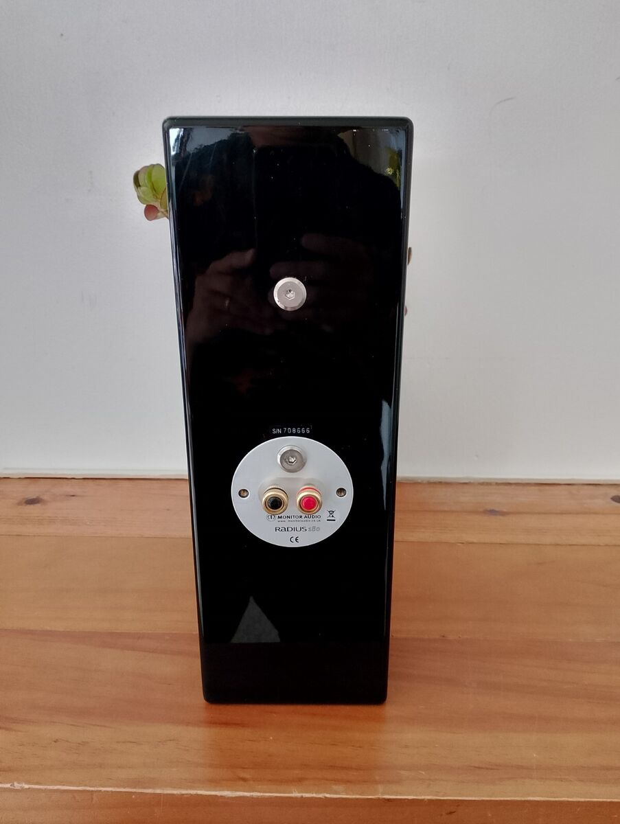 Monitor Audio Radius 180 Center Bookshelf Speaker - Gloss Monitor Audio Radius 180 Center Bookshelf Speaker - Gloss
