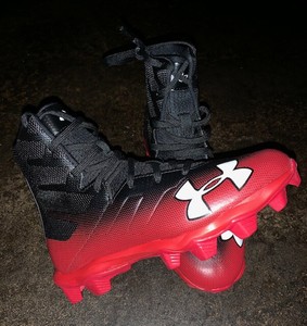ua highlight cleats youth