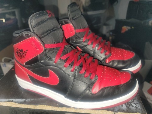 Size 13 - Jordan 1.5 The Return Black 