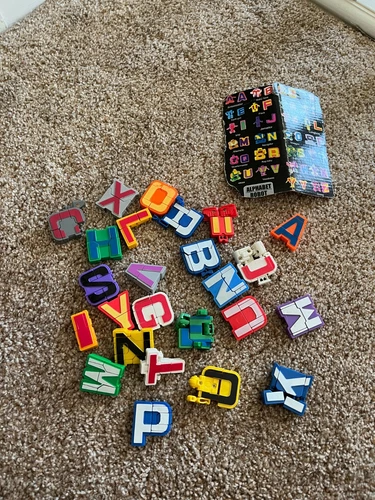 VINTAGE 1985 ALPHA-BOTS Alphabet Robots Transformer Toy Lot Figures