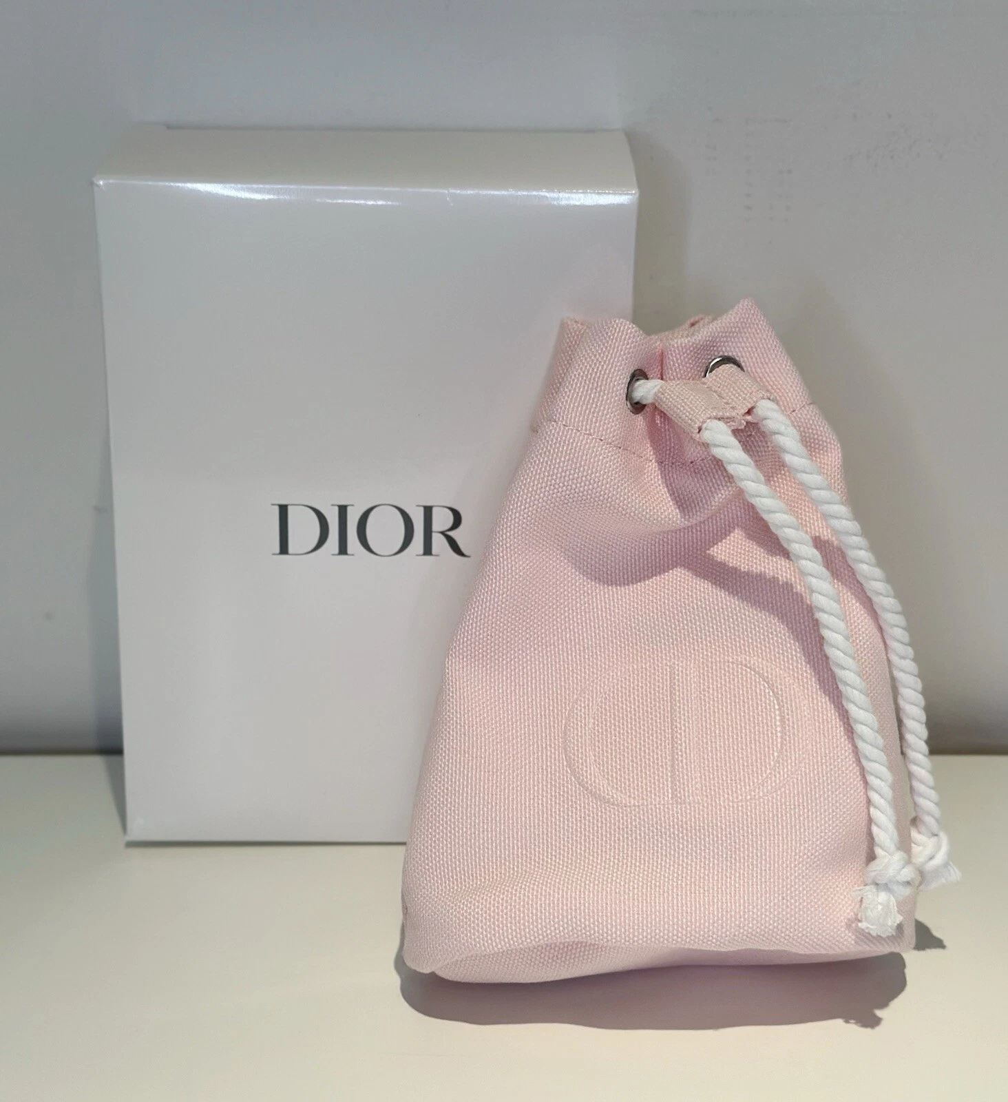 Pochette beauté Dior rose cordon édition limitée 100% matières recyclées neuve